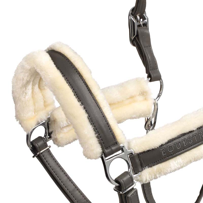 Equestro Halfter aus Kunststoff mit Kunstfell - Doppelt verstellbar - 0346